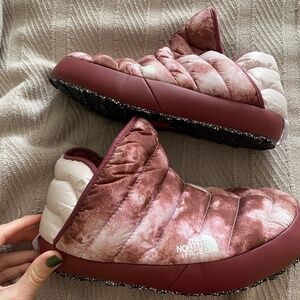 The North Face Thermoball Slippers Women’s 7